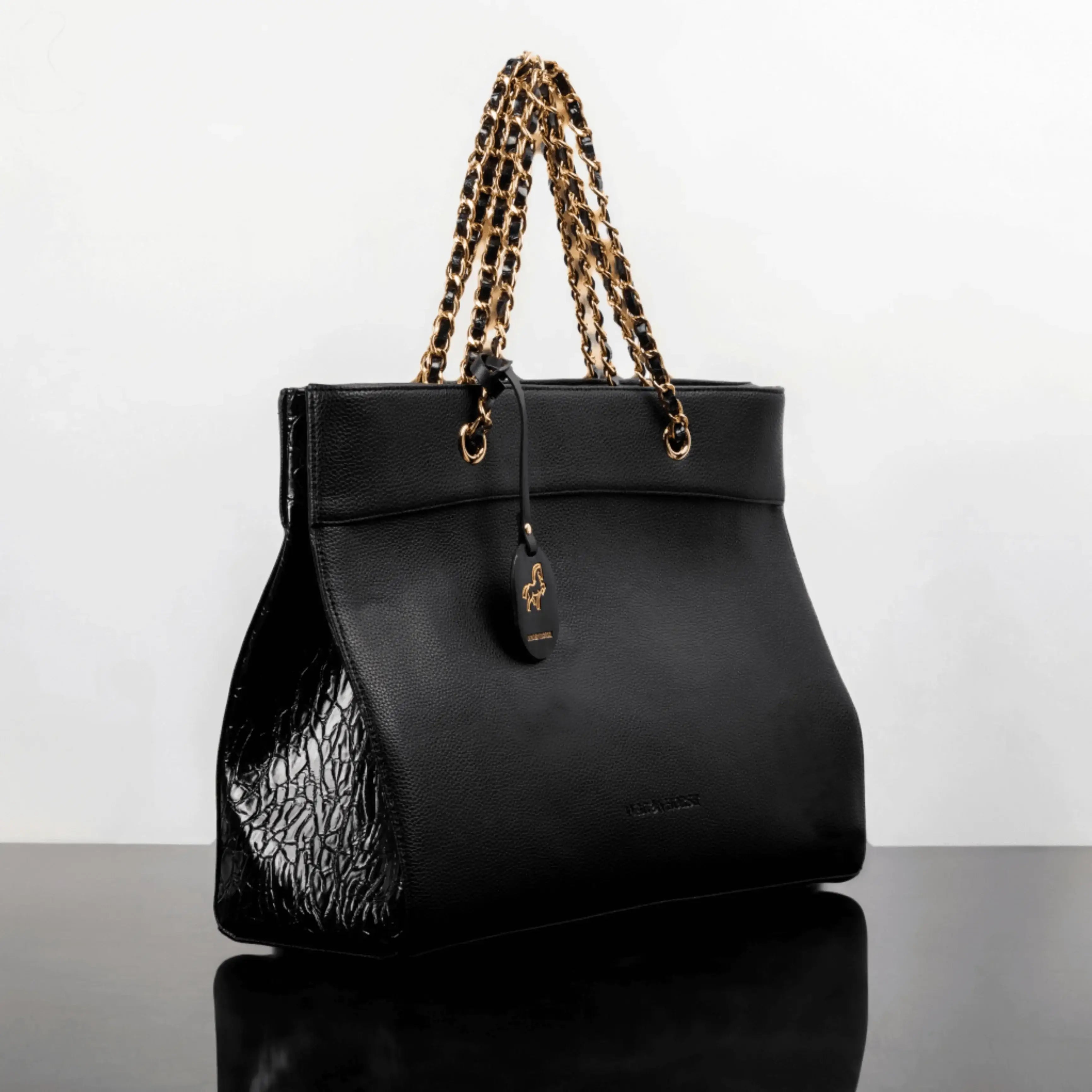 The Iconic Bag - Wagon Horse