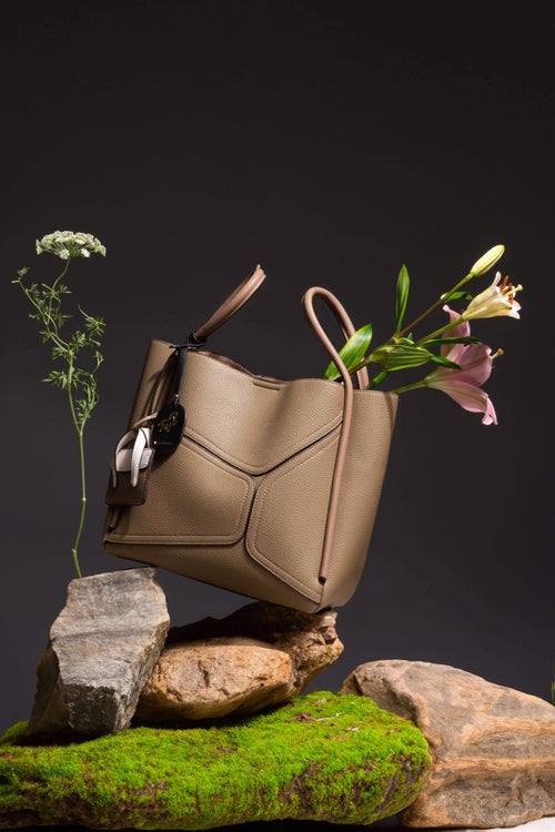 Trillionaire Bag - Wagon Horse