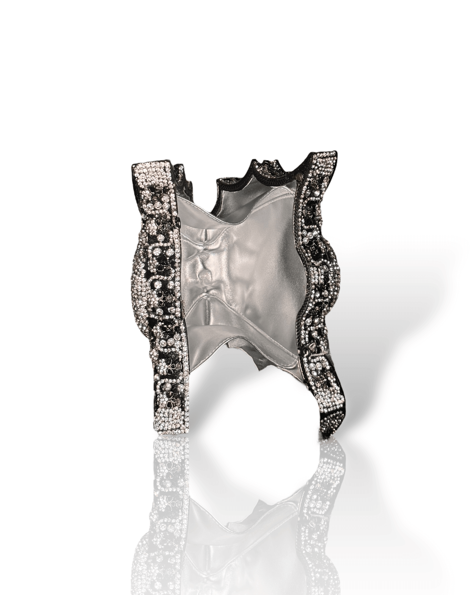 The Skull Bat Clutch