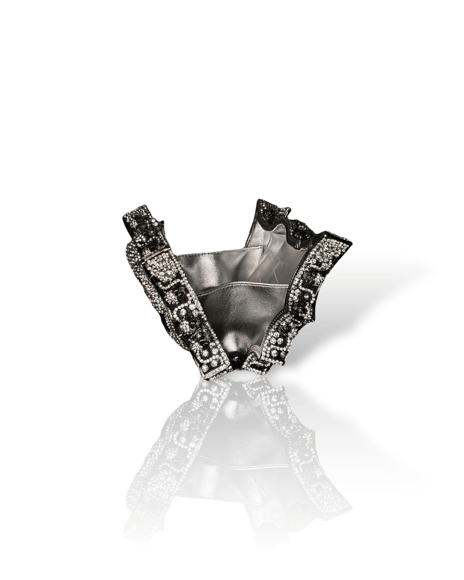 The Skull Bat Clutch