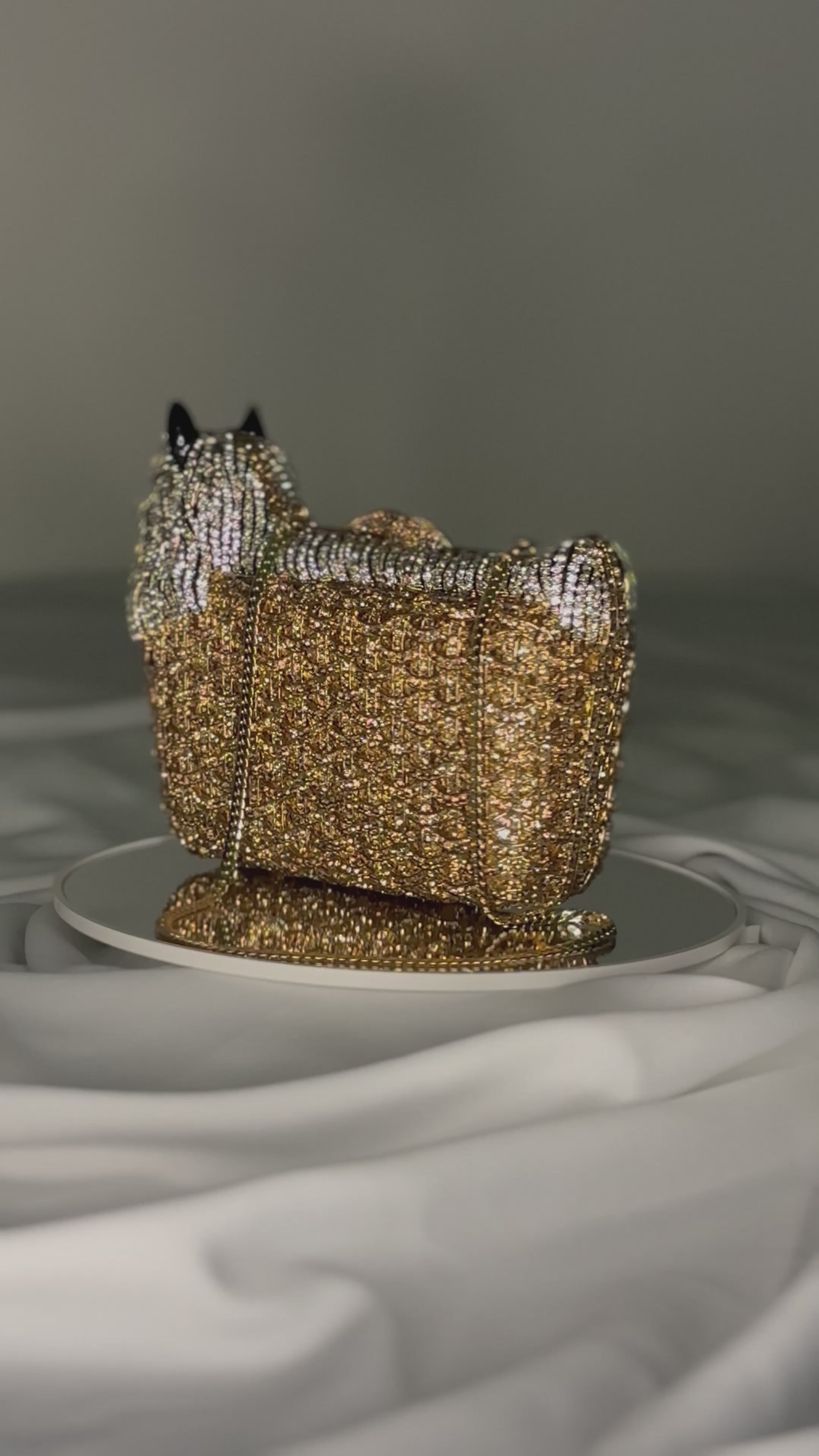 Pomeranian Hazel Clutch