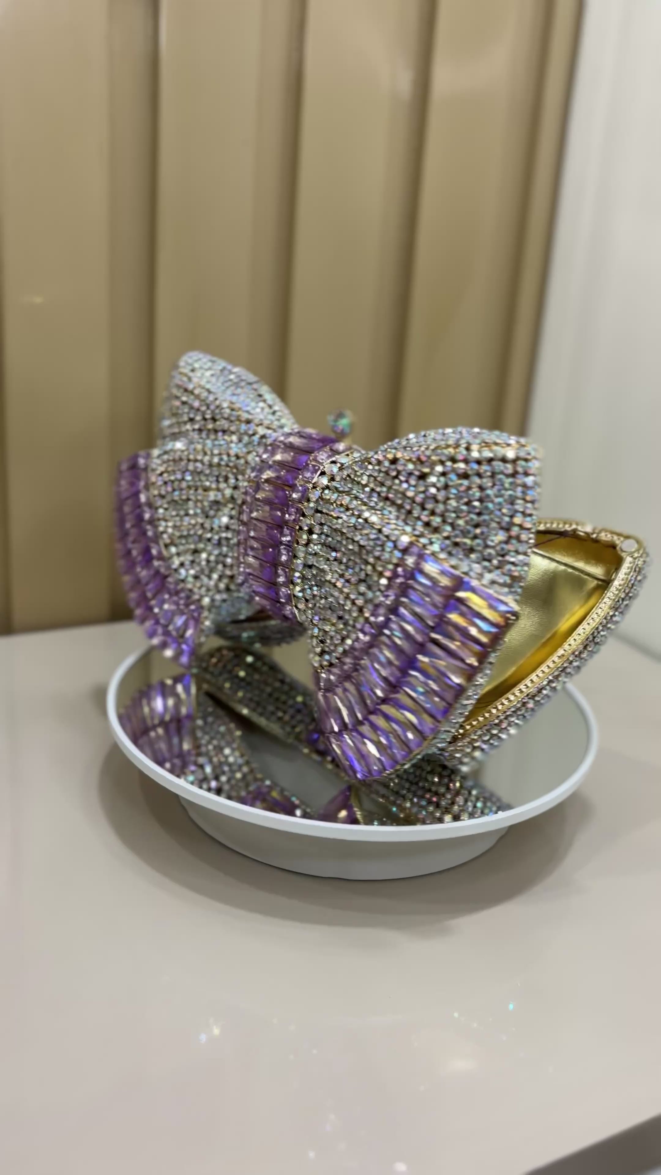 Bow Clutch